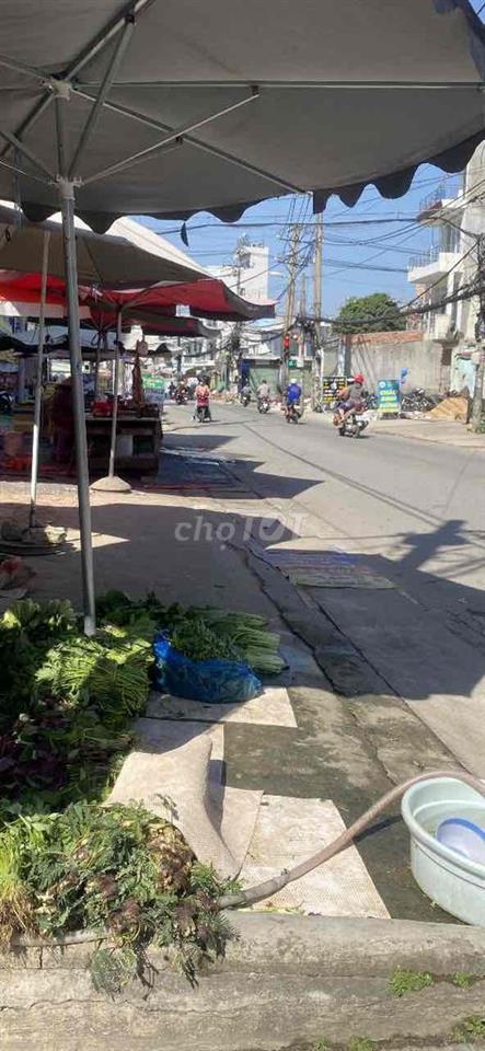 Thuê nhà trung tâm p tân thới hiệp , 5 triệu/ tháng