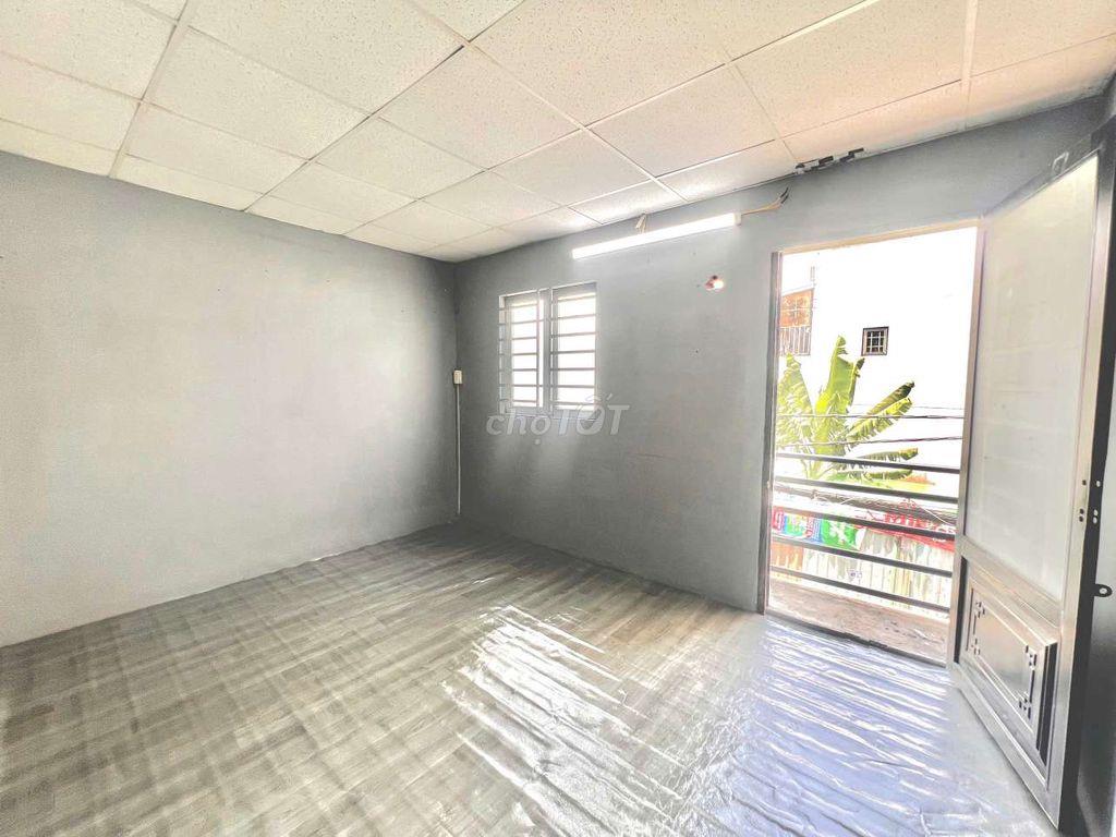 nguyên căn chính chủ 1 lầu 2pn cọc 1 tháng