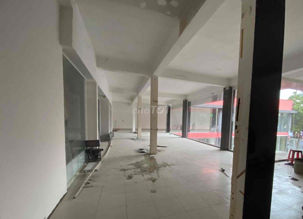CHO THUÊ VP CTY MẶT TIỀN ĐƯỜNG LUỸ BÁN BÍCH