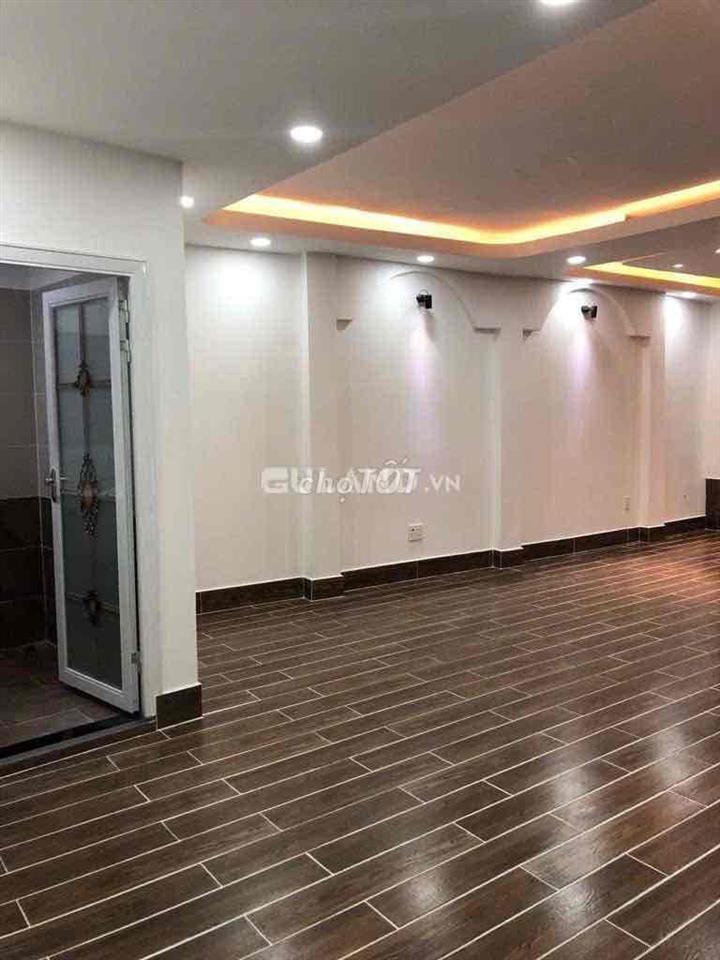 Cho thuê toà nhà văn phòng Tân Bình sát Nguyễn văn trỗi