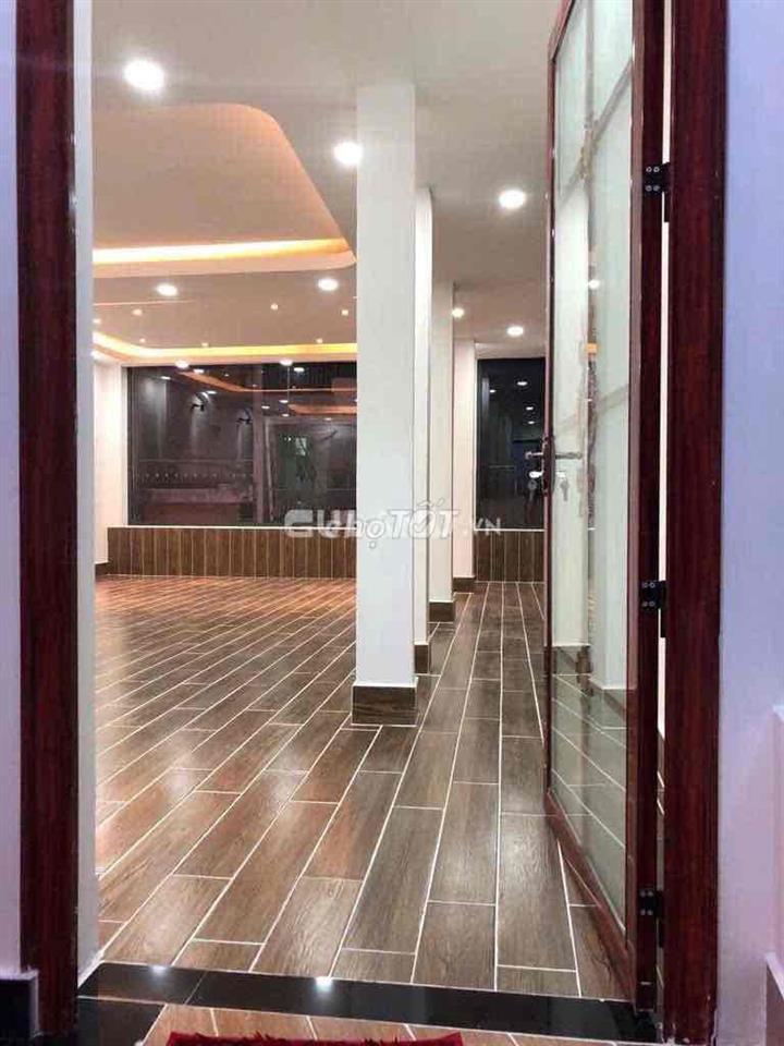 Cho thuê toà nhà văn phòng Tân Bình sát Nguyễn văn trỗi