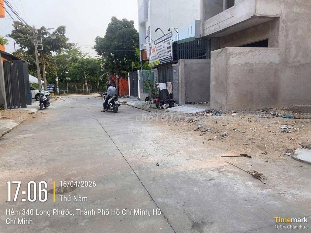 Đất nền đường Long Phước