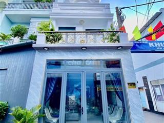 Nhà góc 2 mặt tiền hẻm thông 8m đường Trần Thị Hè P. Tân Thới Hiệp Q12