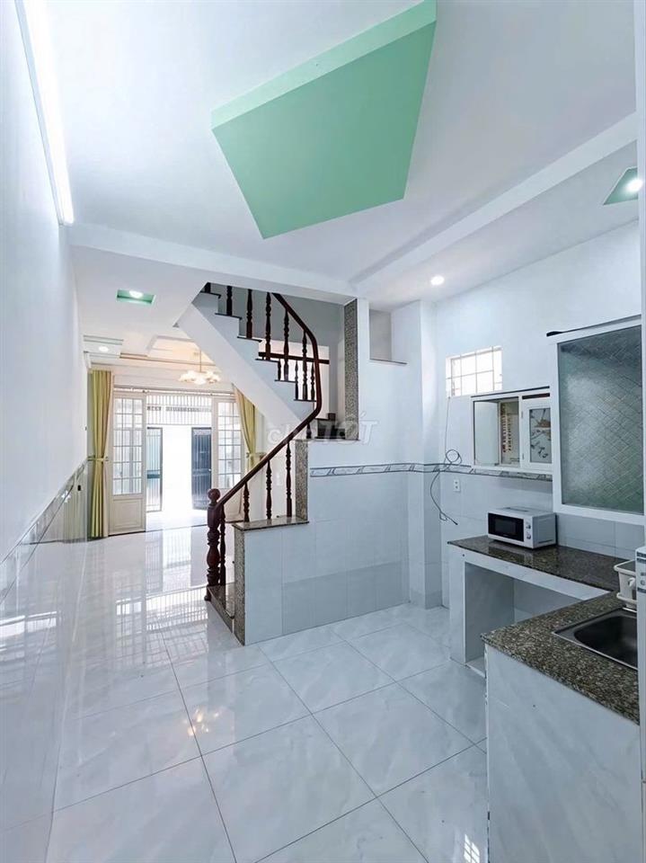 Cho thuê nhà nguyên căn mới giá rẻ hẻm phường Thới An Quận 12
