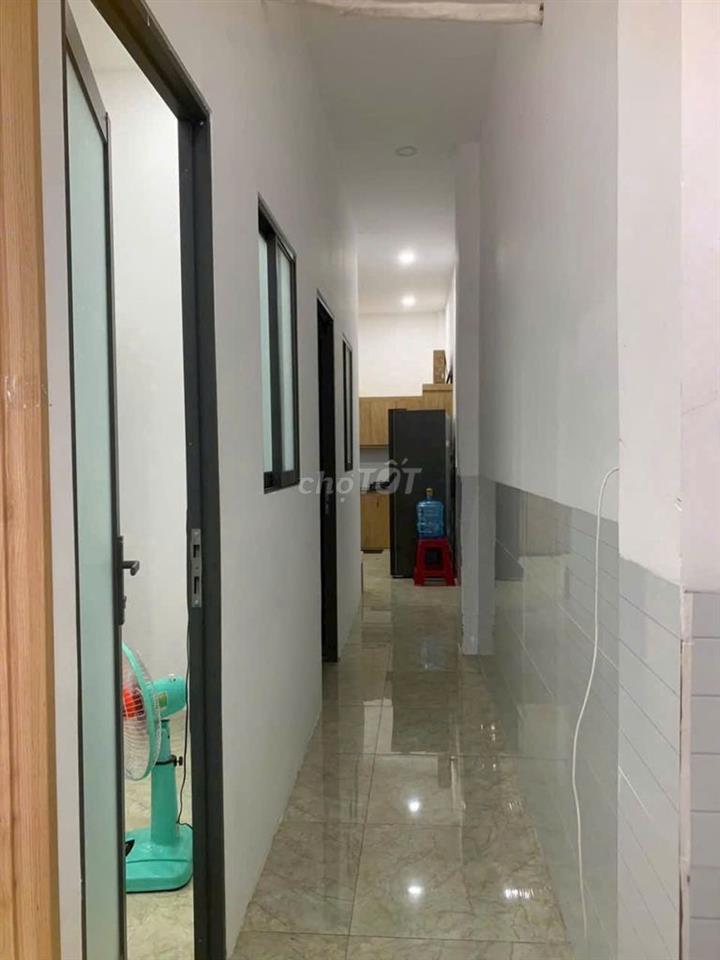 Cho thuê nhà mới giá rẻ hẻm đường Lâm Thị Hố phường Tân Chánh Hiệp Q12