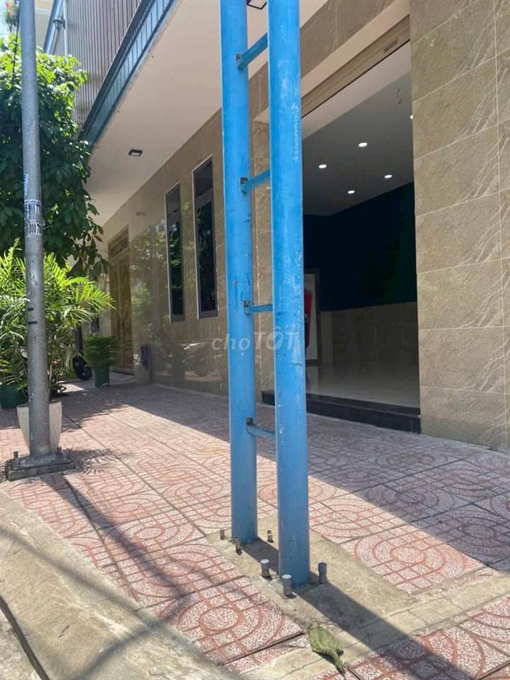 Cho thuê Mặt Bằng Góc 2 mặt tiền đường ht 13 phường hiệp thành Q12