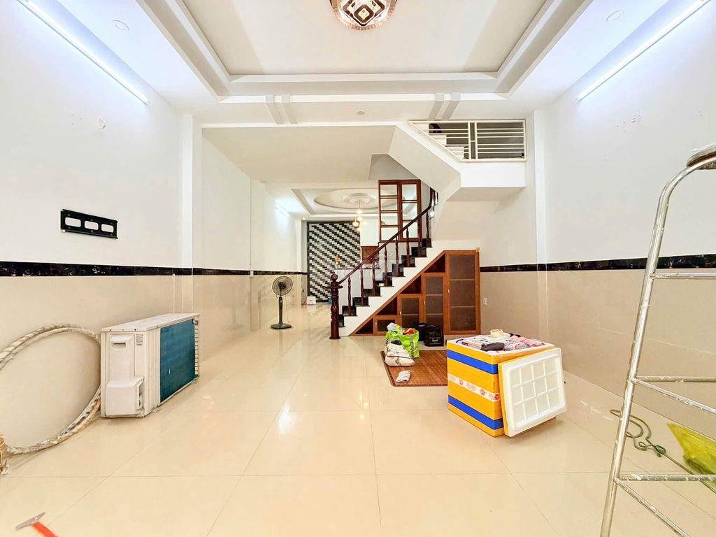 CHO THUÊ NHÀ 3 LẦU HẺM ĐƯỜNG LÂM THỊ HỐ PHƯỜNG TÂN CHÁNH HIỆP Q12