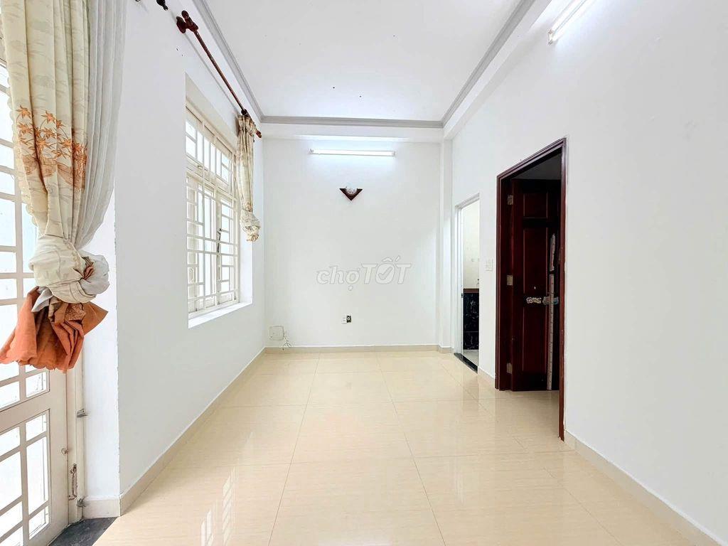 CHO THUÊ NHÀ 3 LẦU HẺM ĐƯỜNG LÂM THỊ HỐ PHƯỜNG TÂN CHÁNH HIỆP Q12
