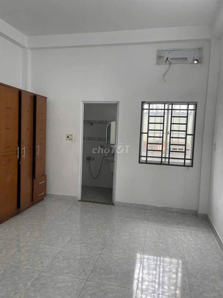 CHO THUÊ NHÀ 3 LẦU HẺM RỘNG PHƯỜNG TÂN CHÁNH HIỆP Q12 