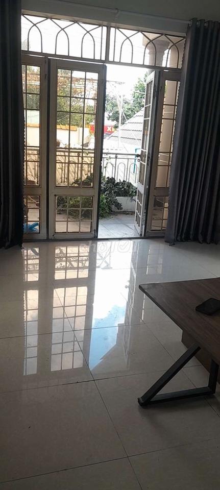 Cho thuê nhà mặt tiền đường Lê Hồng Phong (Tân Đông Hiệp/HCM)