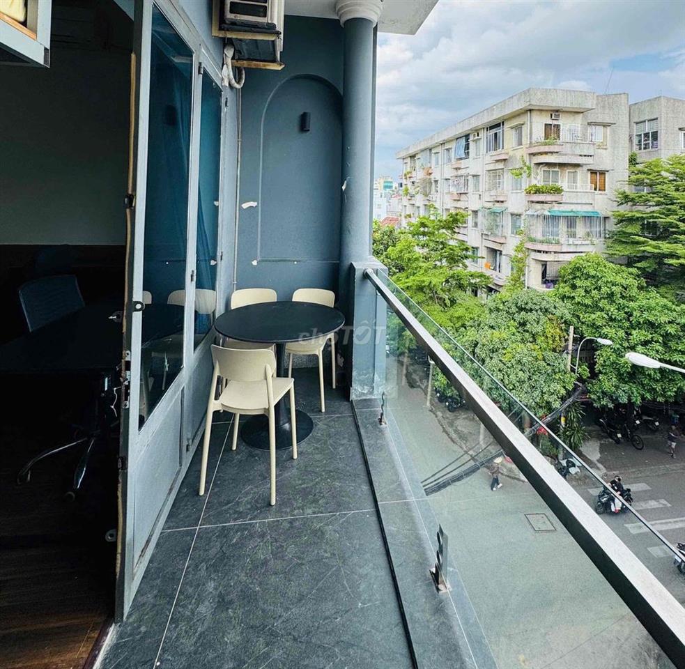 DUPLEX BANCOL LỚN NỘI THẤT SANG TRỌNG GẦN LANDMARK