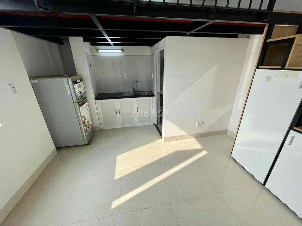 DUPLEX RỘNG RÃI NỘI THẤT HIỆN ĐẠI TRÊN TRỤC ĐƯỜNG CHU VĂN AN