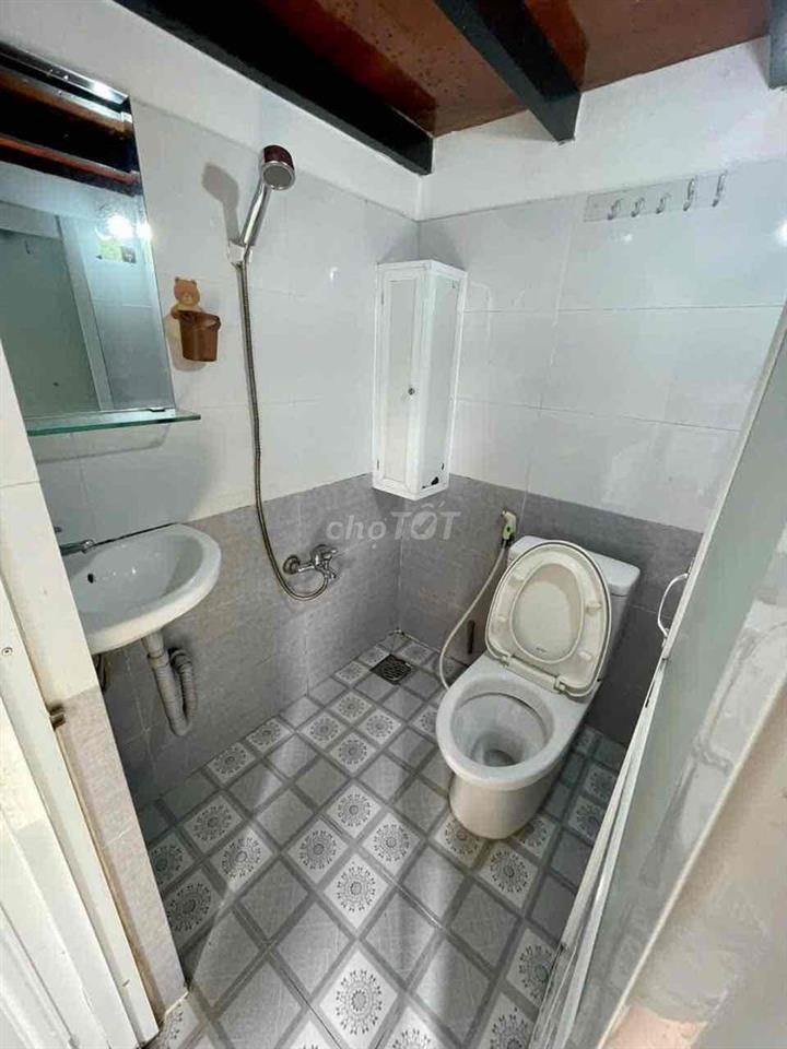 DUPLEX RỘNG RÃI NỘI THẤT HIỆN ĐẠI TRÊN TRỤC ĐƯỜNG CHU VĂN AN