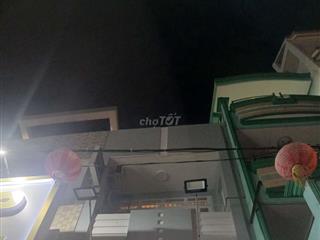 cho thuê nhà nguyên căn mặt tiền 