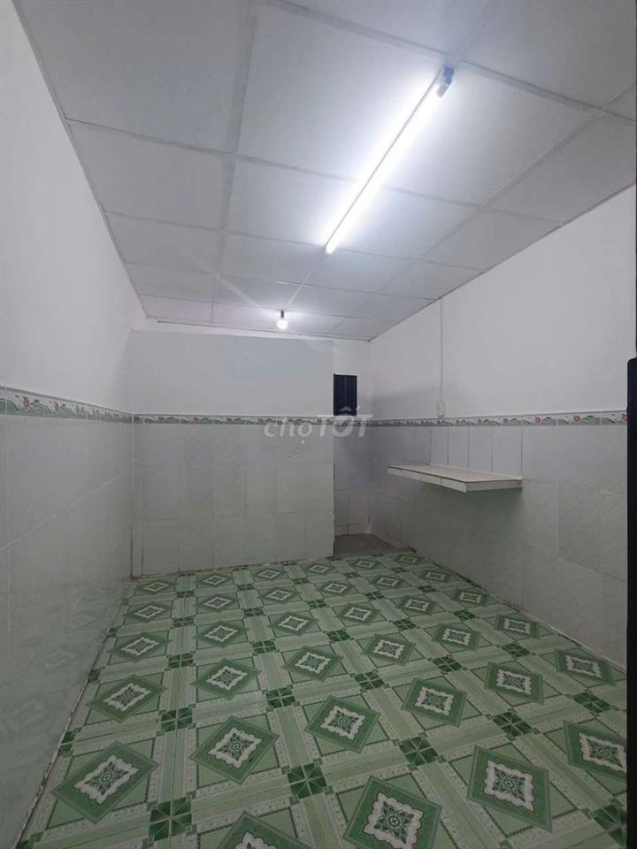 Mình cần pass gấp phòng trọ gần trạm xe buýt