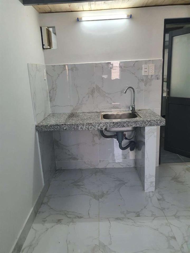 Cho thuê phòng cao cấp ngay Cầu Nguyễn Văn Cừ