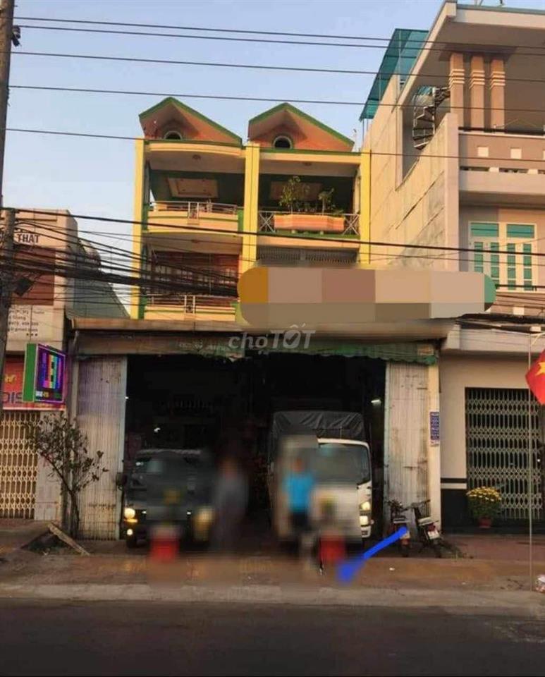 Cần bán nhà mặt tiền