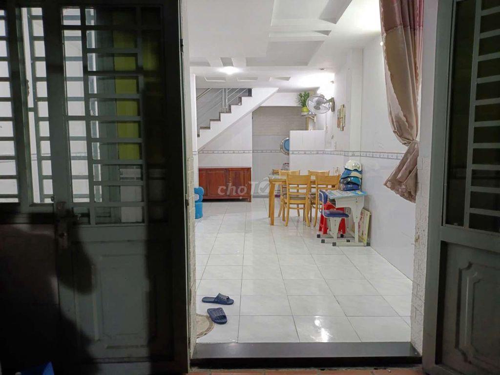 Nhà nguyên căn Thạnh lộc 49, Q12