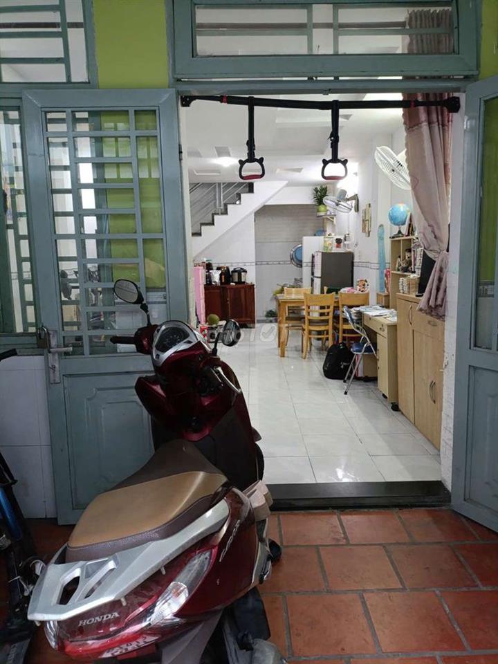 Nhà nguyên căn Thạnh lộc 49, Q12