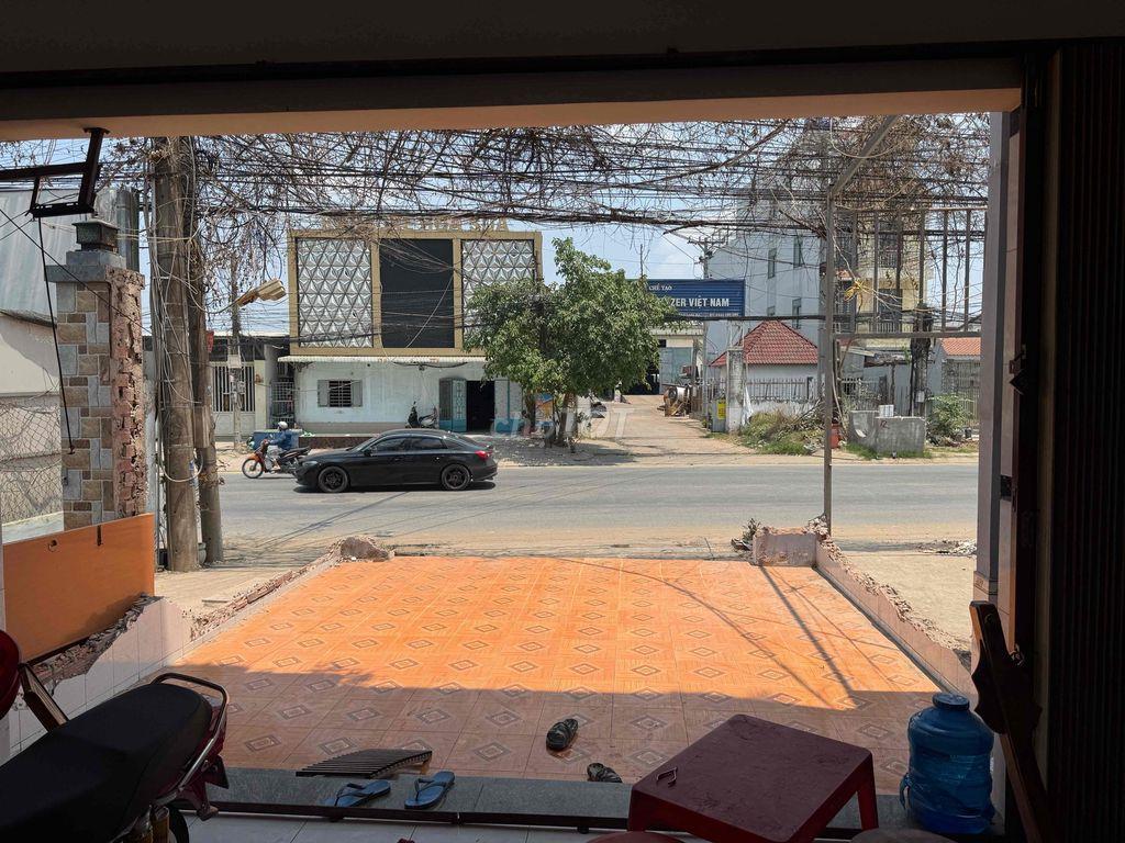 Cho thuê nhà mặt tiền
