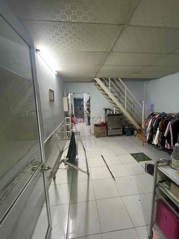 cho thuê nhà hẻm xe hơi 60 Lâm Văn Bền 4x25