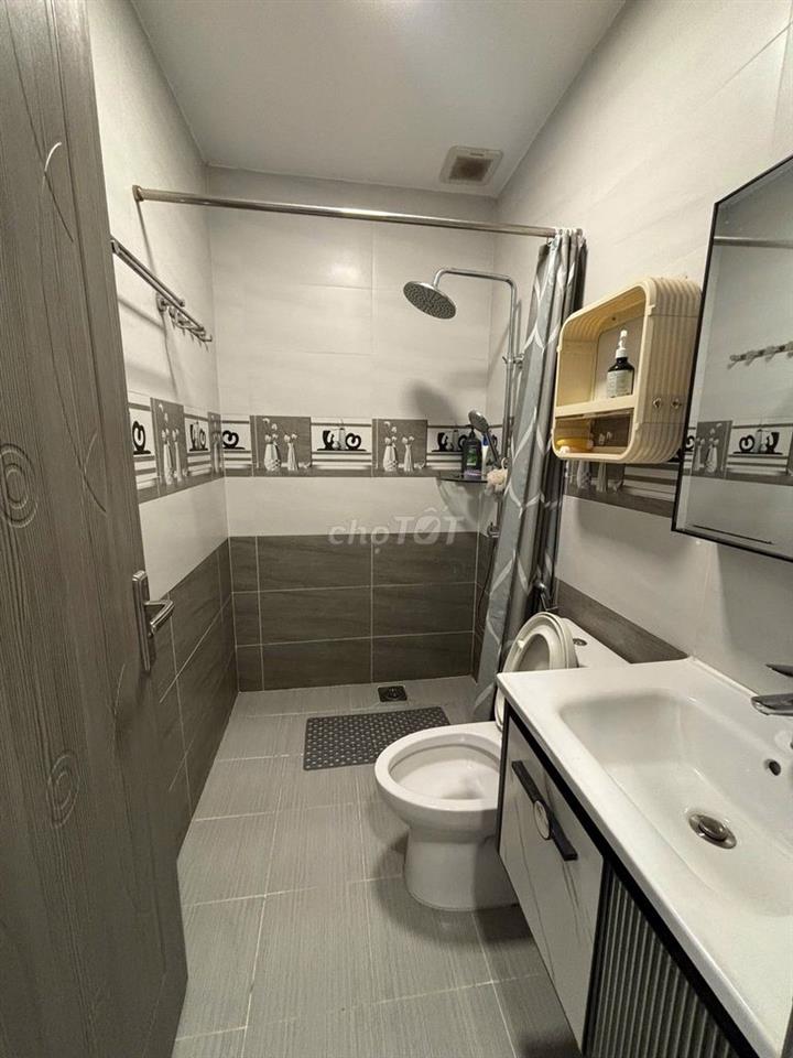 Bán căn nhà hẻm xe hơi tại 46/23 Trần Bình Trọng, quận Bình Thạnh, HCM
