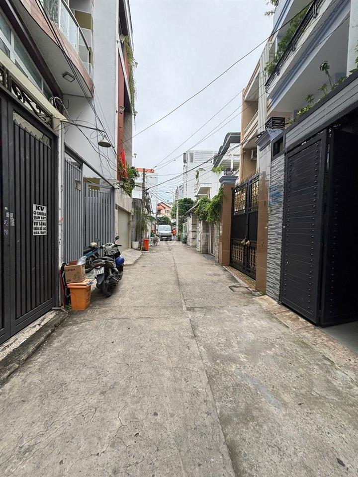 Bán căn nhà hẻm xe hơi tại 46/23 Trần Bình Trọng, quận Bình Thạnh, HCM