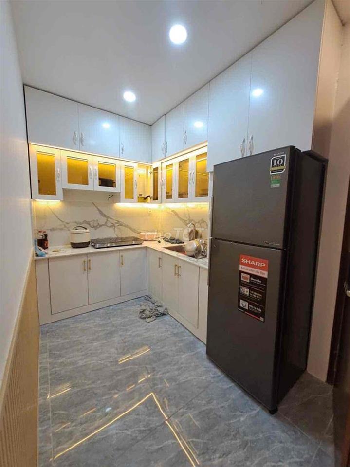 Cho thuê lại căn hộ chung cư mới sạch đẹp 2pn 2wc, 60m2 full nội thất