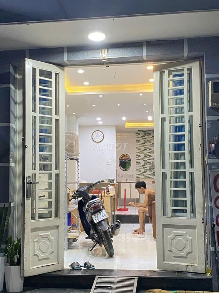 Cho thuê nhà nguyên căn đường Thoại Ngọc Hầu, Quận Tân Phú