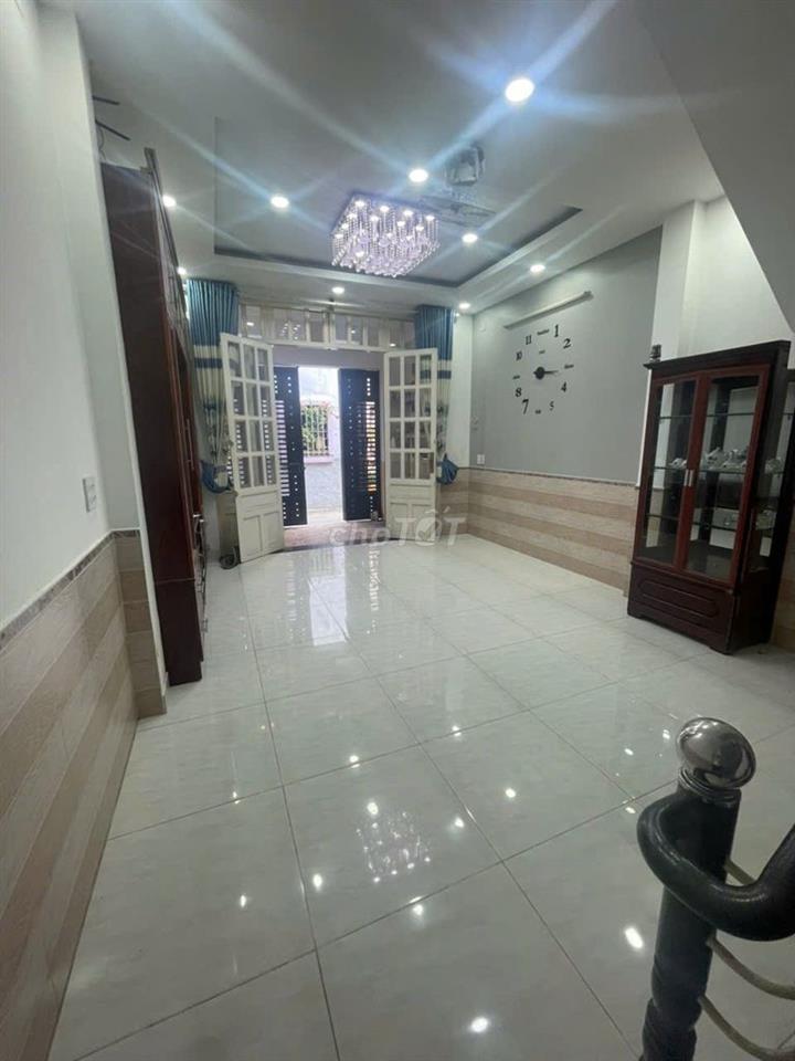 Cho thuê nhà nguyên căn đường số 53 HBC