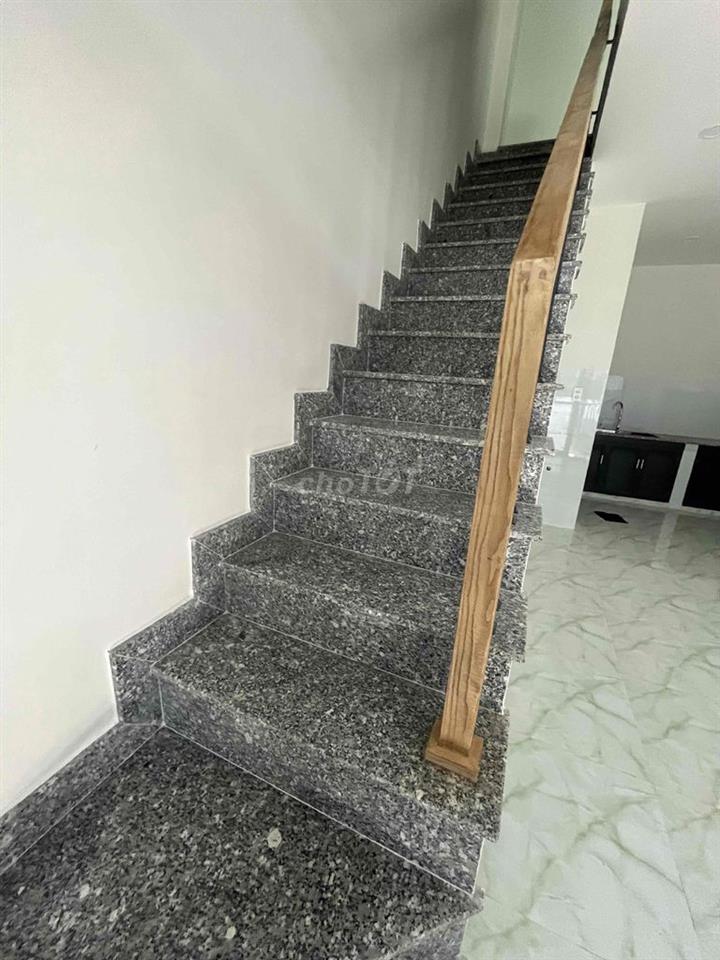 Cho thuê nhà đường số 40