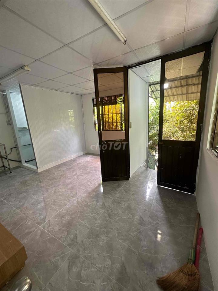 Cho thuê phòng tách bếp Mai Xuân Thưởng Bình Thạnh.