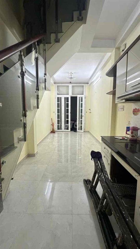 Nguyên căn cho thuê 1t 2l st 2pn 3w Trần Đình Xu Q1.