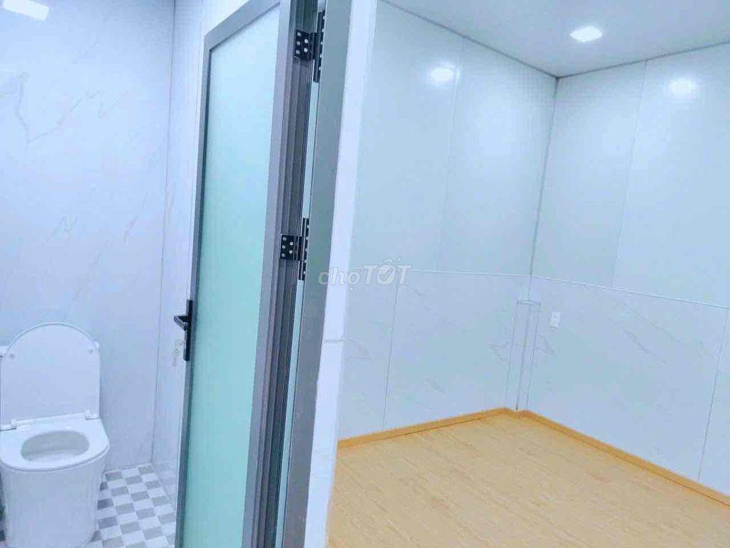 Nguyên căn cho thuê 1t 2l st 3pn Cô Giang Phú Nhuận