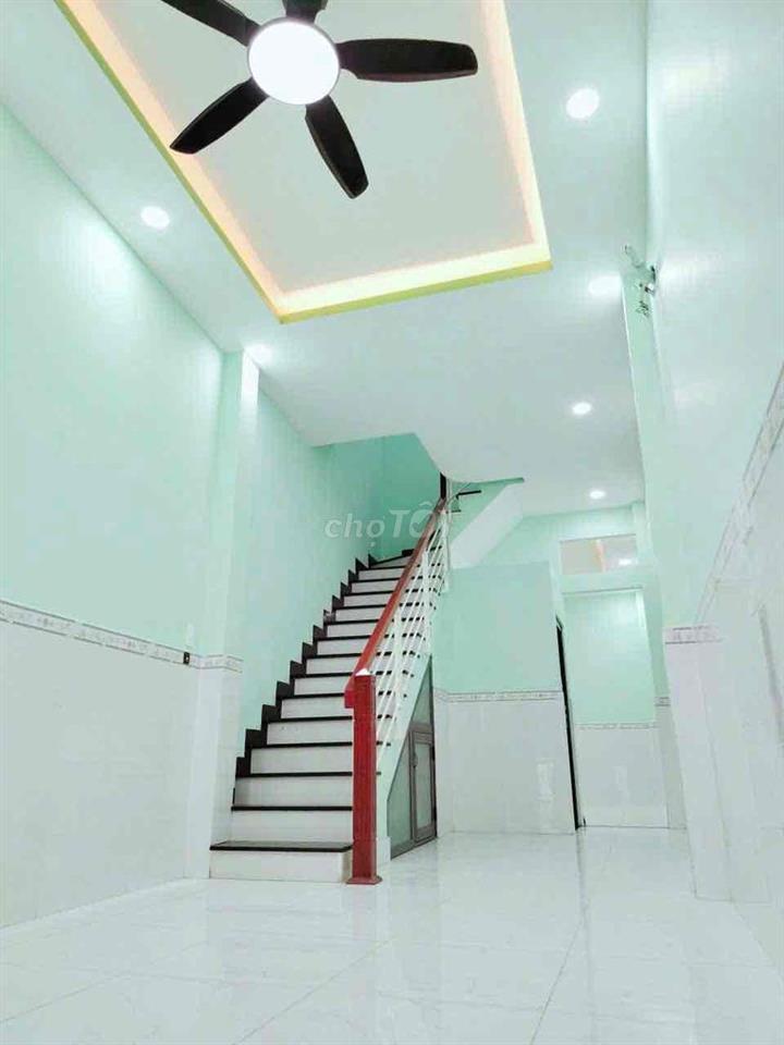 Nguyên căn cho thuê 1t 2l st 3pn Cô Giang Phú Nhuận