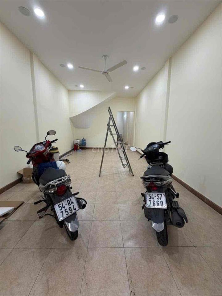 Nguyên căn HXH tiện VPCT 1t 2l 4pn Phan Bội Châu BT.