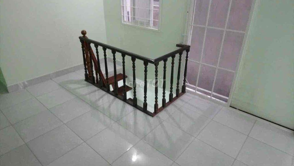 Nguyên căn cho thuê 1t 1l Nguyễn Thiện Thuật Quận 3.