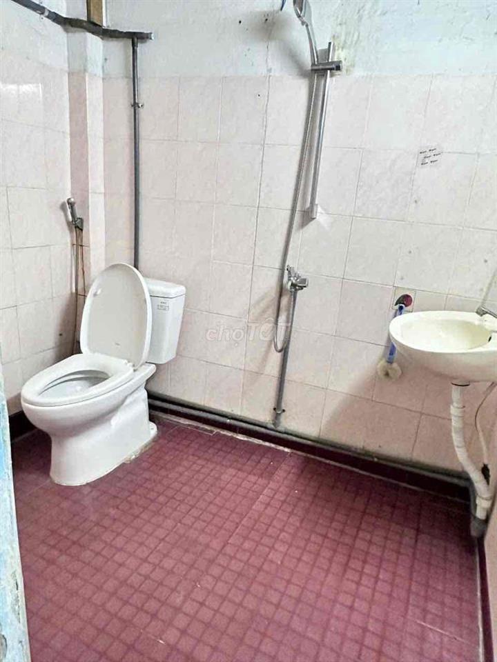 Cho thuê nhà nguyên căn 6 x 17m 1t 1l Phan Xích Long Phú Nhuận.