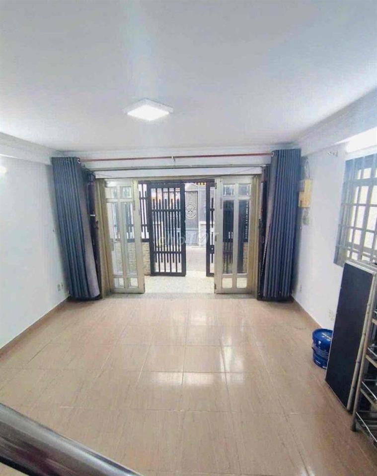 Cho thuê nhà nguyên căn 1t 2l st Nguyễn Duy Dương Quận 10.