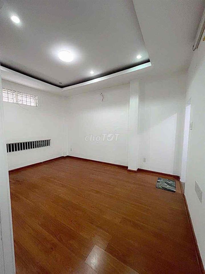 Cho thuê nhà nguyên căn 5 x 10m 1t 1l Thích Quảng Đức Phú Nhuận.