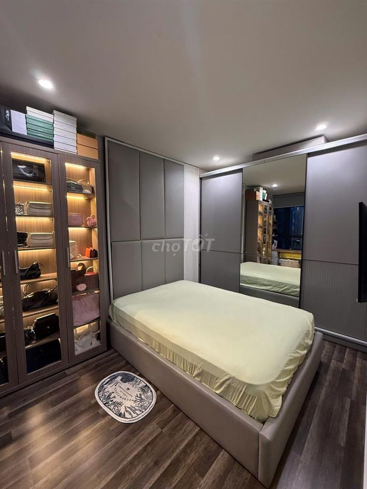 KẸT TIỀN BÁN GẤP CĂN 2PN NỘI THẤT CAO CẤP