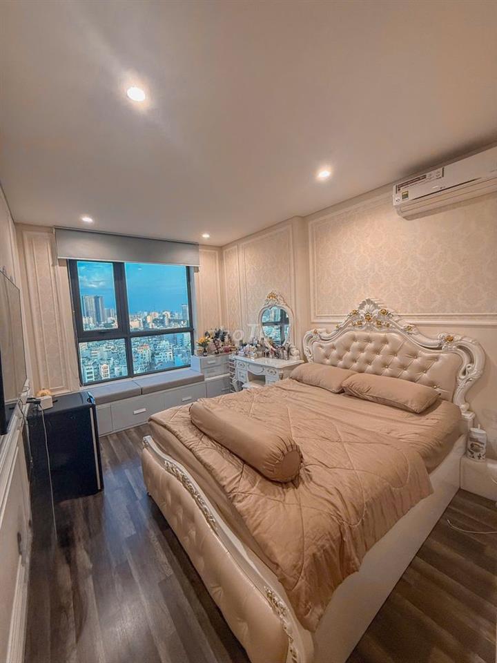 KẸT TIỀN BÁN GẤP CĂN 2PN NỘI THẤT CAO CẤP