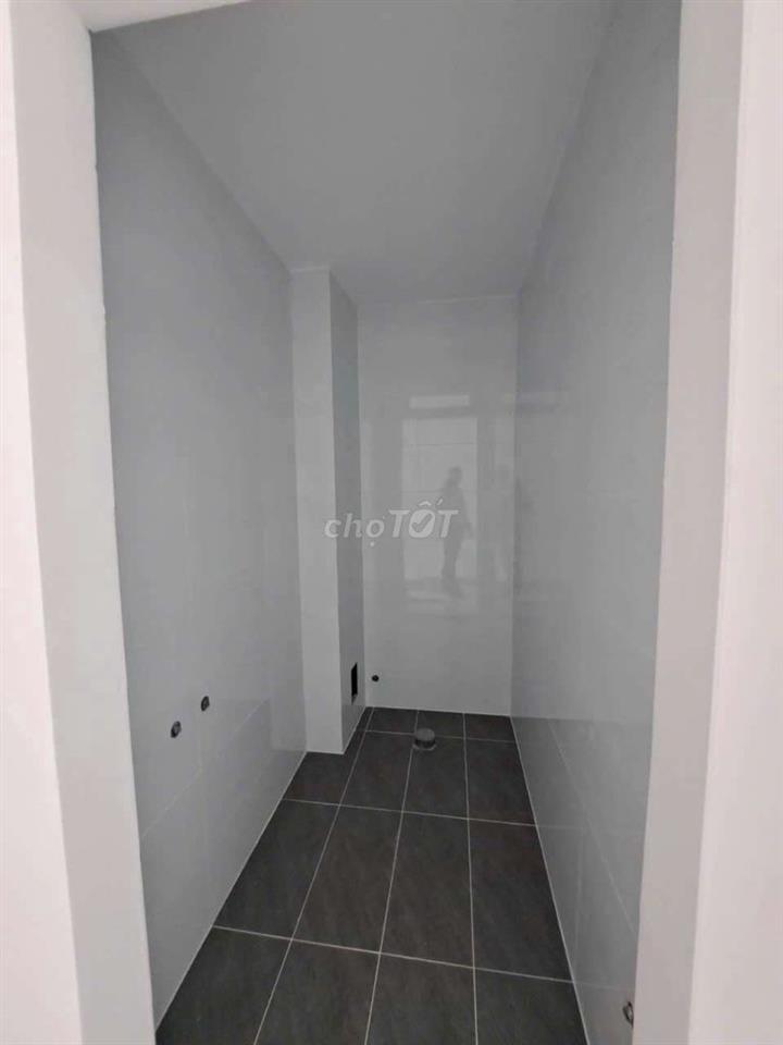Nhà Mã Lò - Bình Tân 4x16m 2 lầu giá 3.8 tỉ