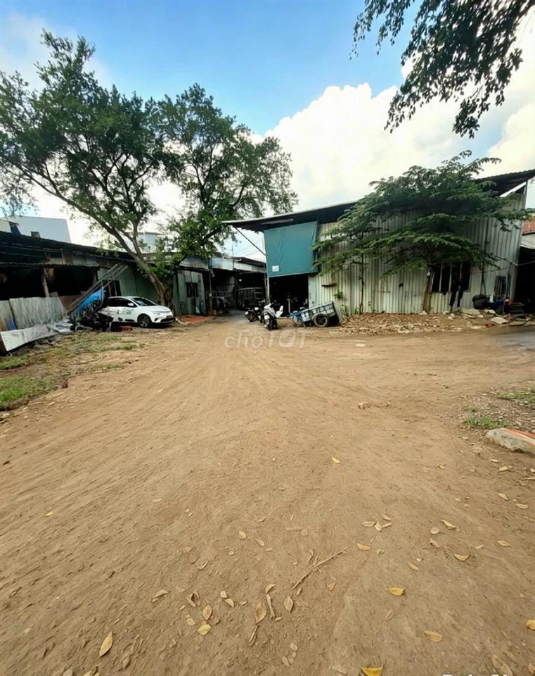 BÃI ĐẬU XE GẦN AEON TÂN PHÚ, CELEDON CITY TÂN PHÚ