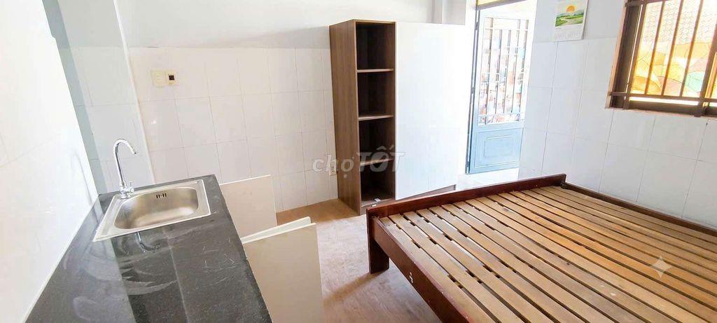 phòng bancol Full nội thất ( trống sẵn)