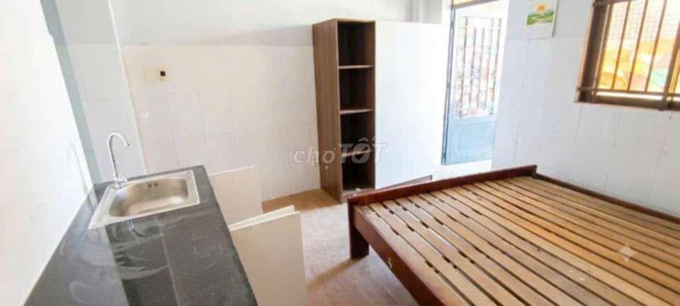phòng bancol Full nội thất ( trống sẵn)