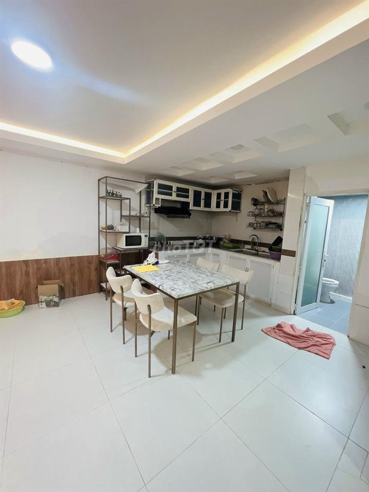 Cần cho thuê nhà nguyên căn ở Võ Oanh,  Bình Thạnh, hẻm to 4m