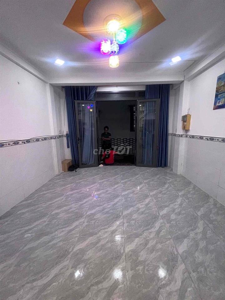 Cho thuê nhà nguyên căn mới và sạch sẽ