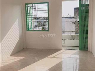 Căn hộ chung cư lầu 3, Lô D Chung cư Lạc Long Quân, phường 5, Quận 11