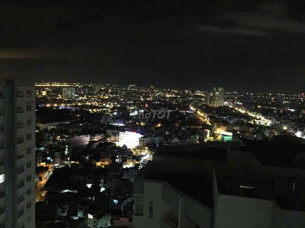 căn hộ tầng trên cùng không bị làm ồn !!!